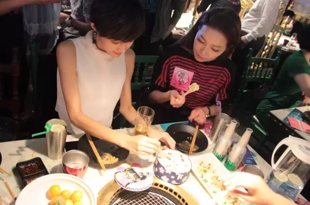 奶茶试吃.png